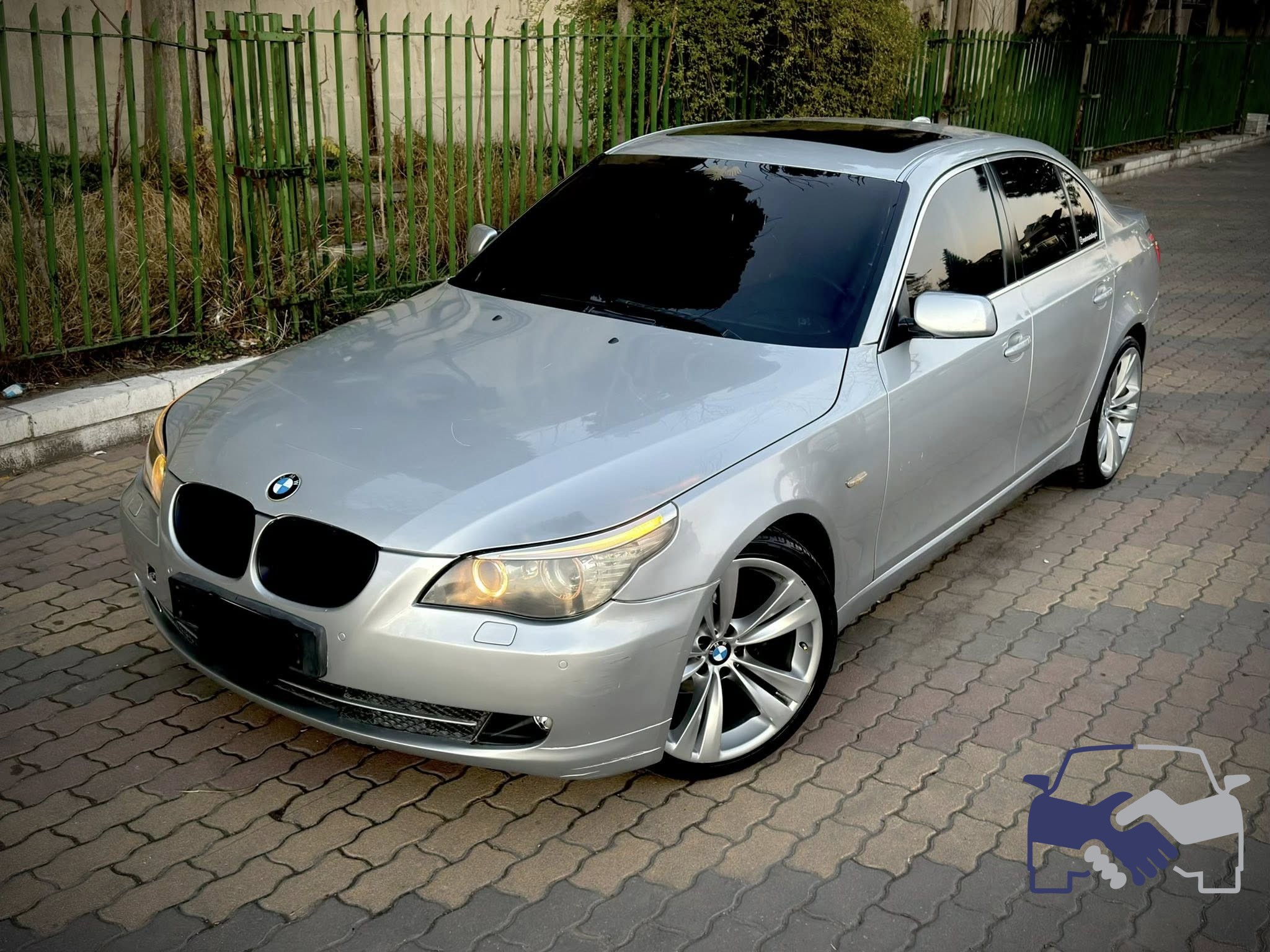 بي إم دبليو  525