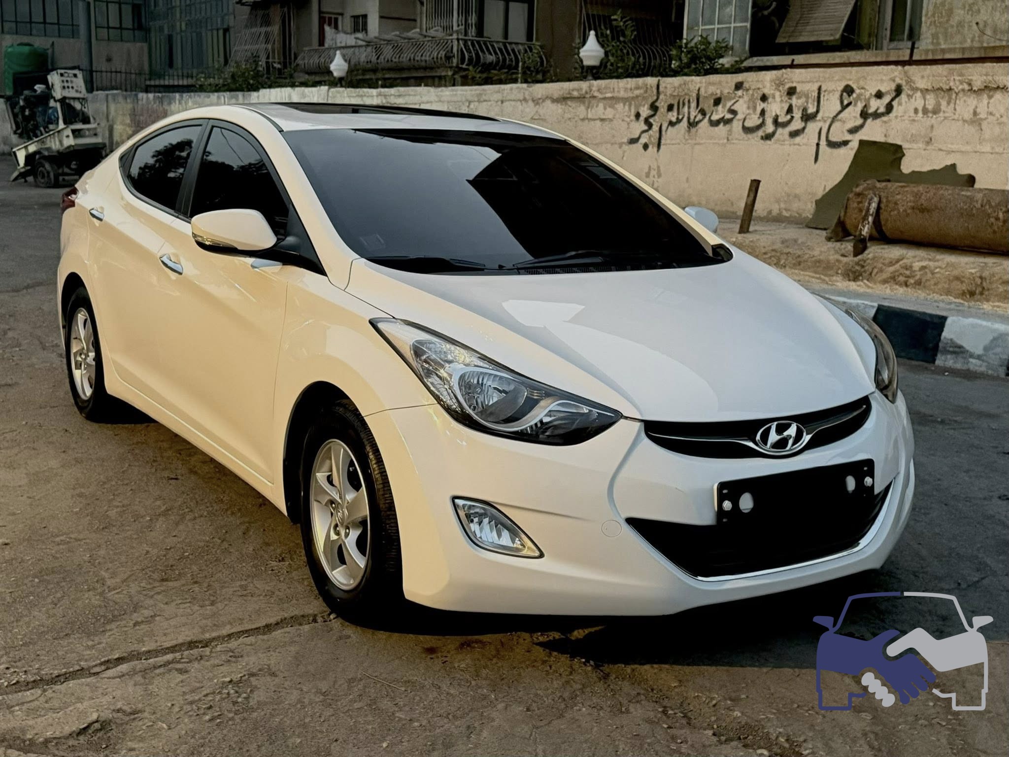 هيونداي إلنترا